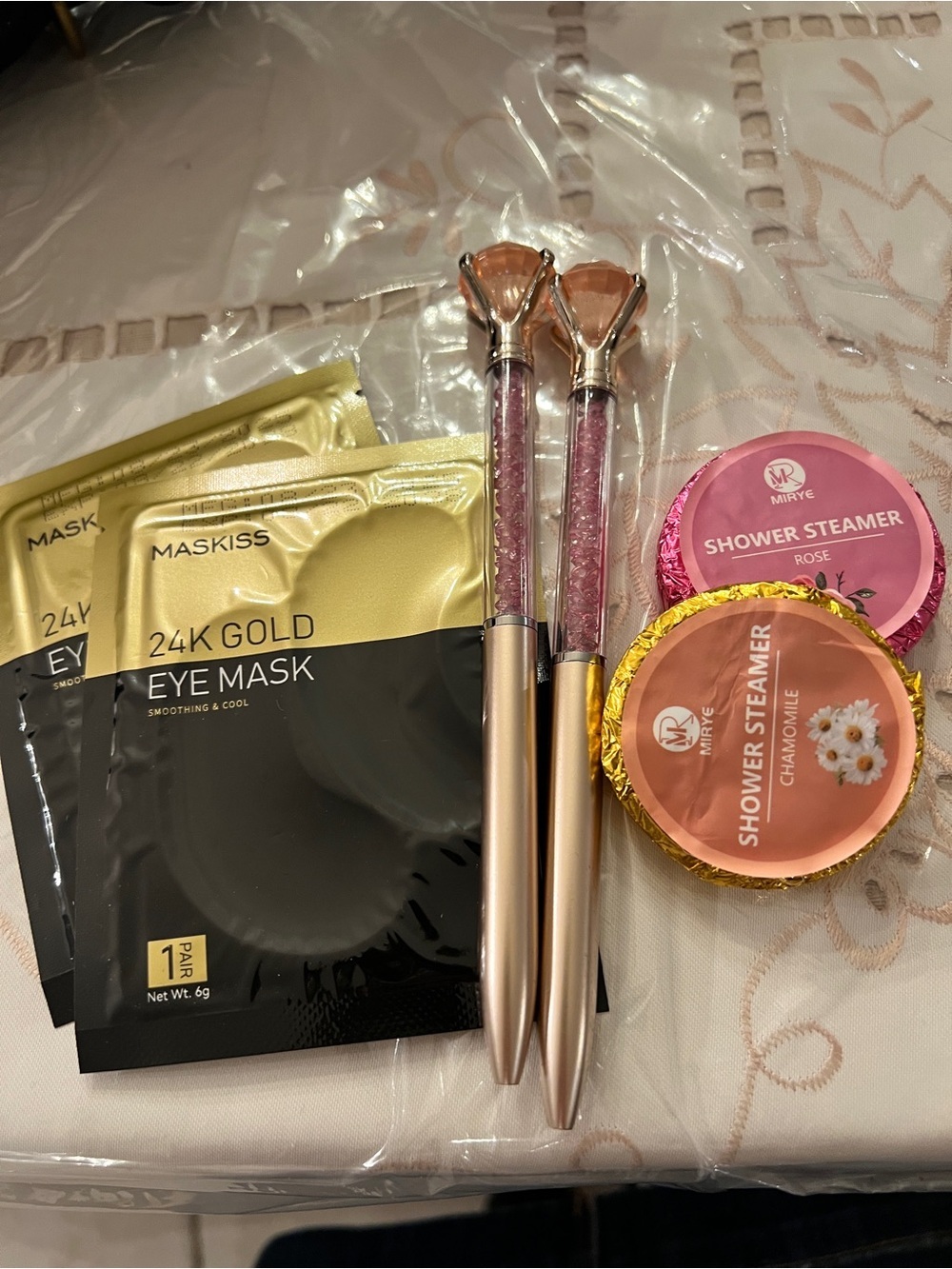 Pampering Pouch Gift Set | $50 value NWT - Picture 7 of 8